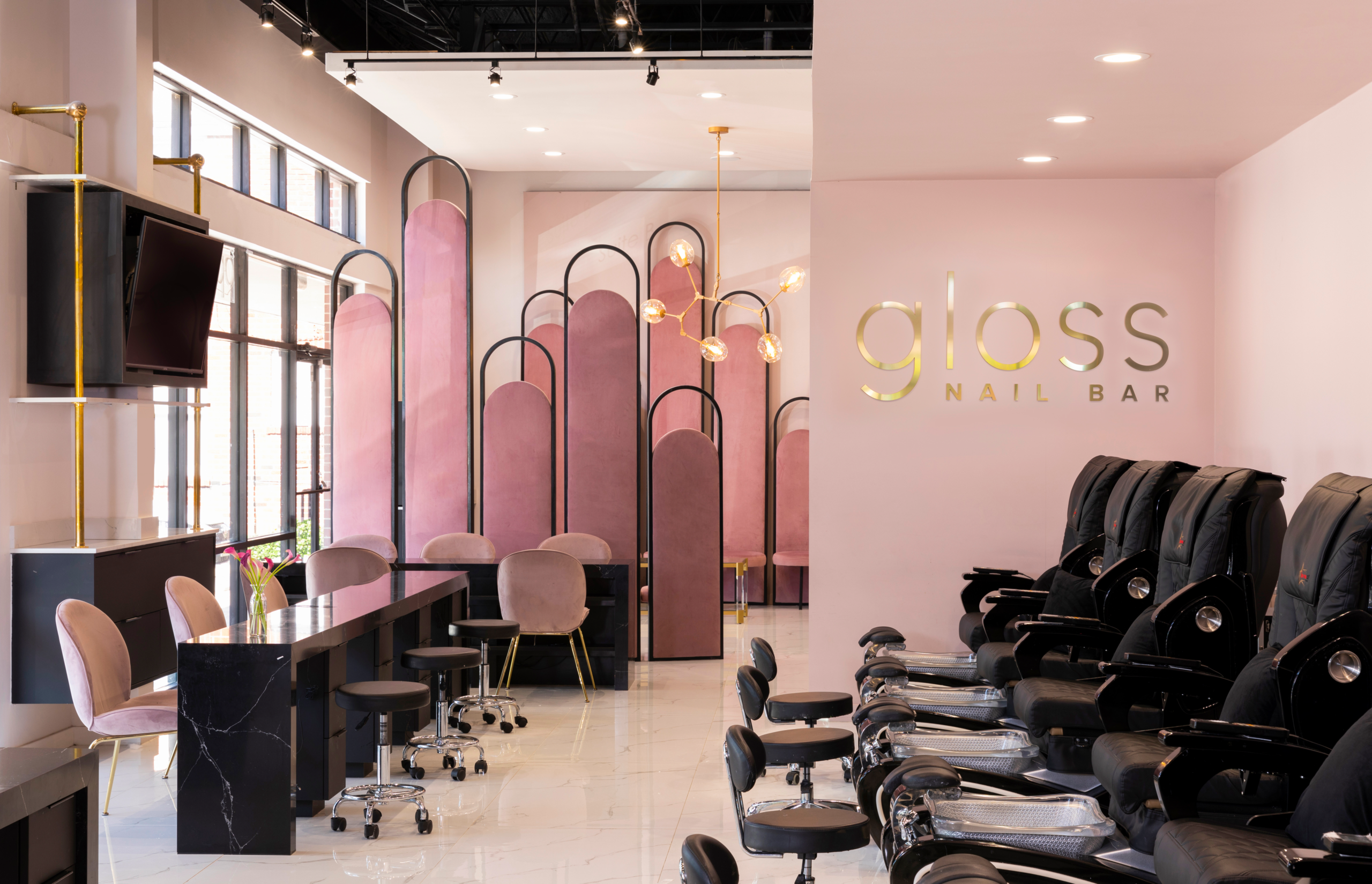 Gloss Nail Bar interior